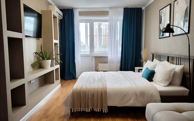 Квартира Солнечная  с лоджией Код Комфорта на Ленинском 8