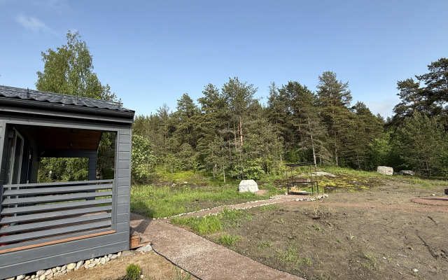 Na Granitse S Lesom Private House