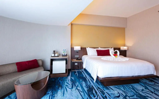 Отель Ambassador Bangkok Hotel