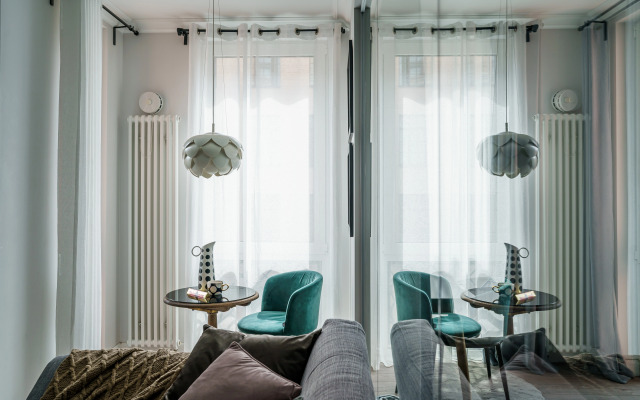 Roskoshnye Dvukhkomnatnye U Moskovskogo Vokzala Apartments