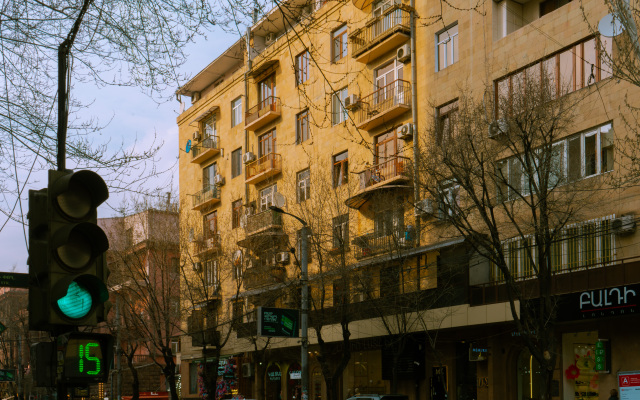 KeyGo #0072, 1 Bedroom, Near The Opera House Apartments