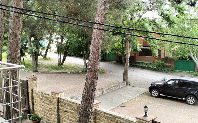 Asiyat Guest House