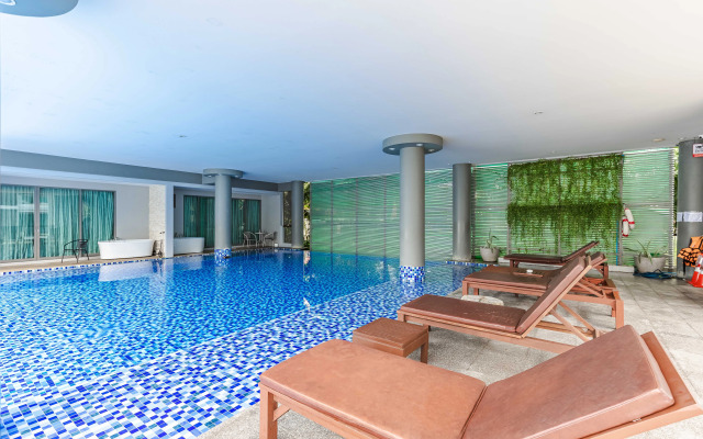 Апартаменты Majestic 2BR Residence with garden view in Regent