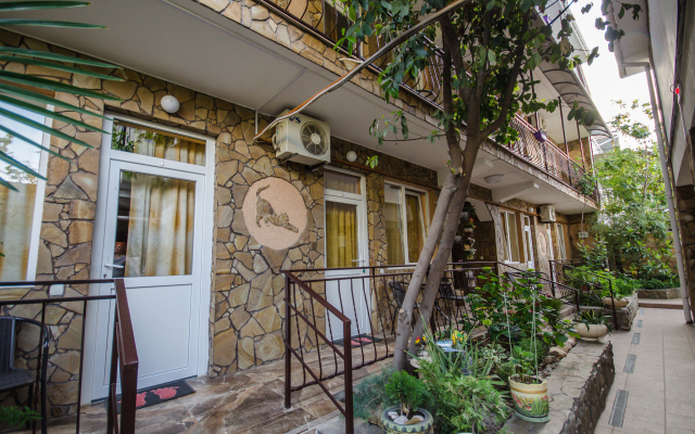 Ryzhiy Kot Guest House