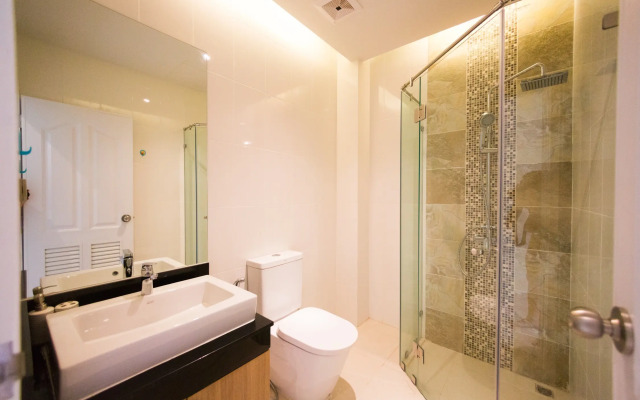 Suite Viacha Rawai Lago by TropicLook Naiharn 2 Bedroom Apartments
