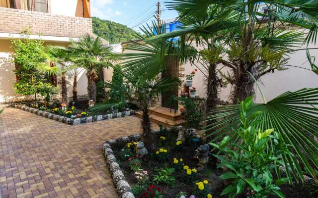 FamilyClub Созвездие - бассейн под облаками