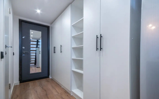 Apartments Queenstay Utrenniy Briz Na Voykovskoy