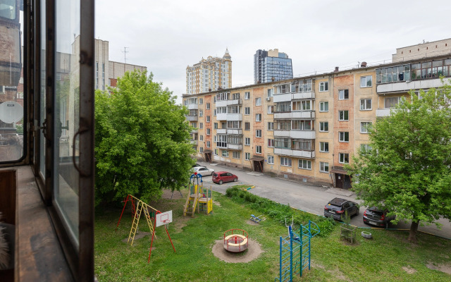 2-kvartira s ızolirovannymi komnatami ryadom s metro ı Zhd Flat