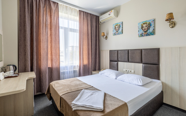 Hotel Marton Sholokhova
