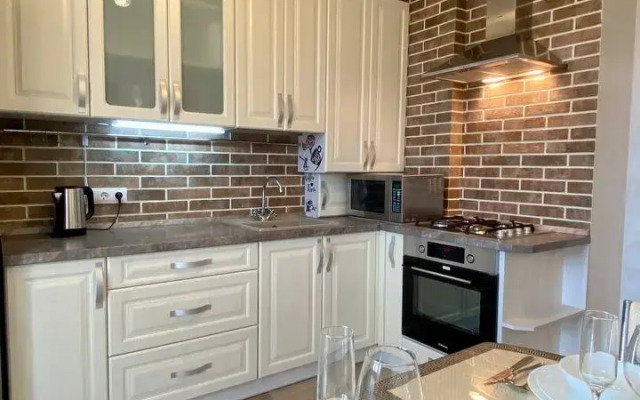 Na Tikhoretskoy Flat