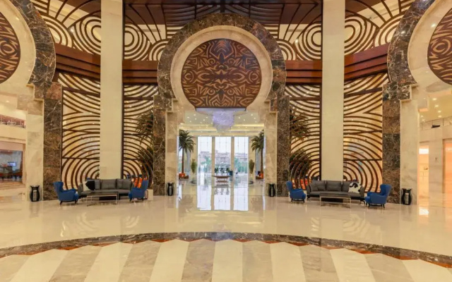 Отель Triumph Luxury Hotel
