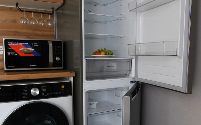 Odnakomnatnaya Kvartira Pervy Etazh (kazarma) Flat