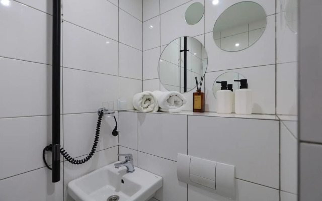 Na Monetnom Pereulke Apartments