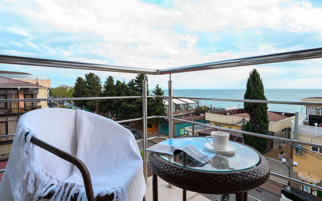 Nizhneimeretinskaya 137A Lorren Red Apartments