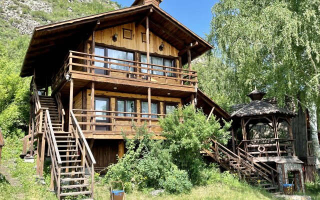 Usadba Sokol Guest house