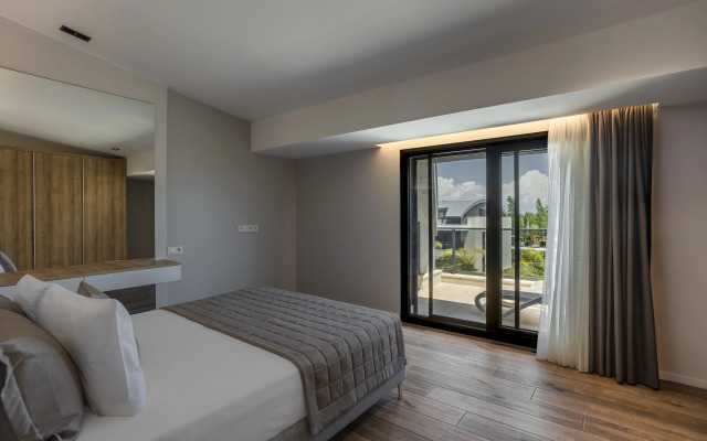 Luxury Garden Suites