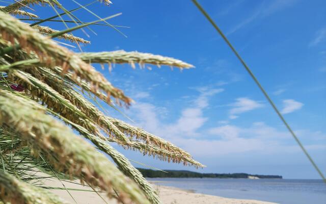 Апартаменты НА ПОБЕРЕЖЬЕ У ОЗЕРА РЯДОМ С МОРЕМ