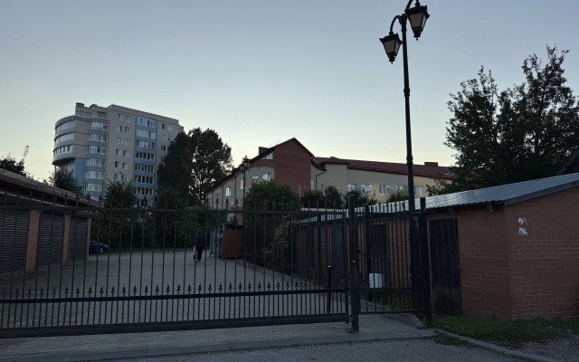 V Tsentre Lazurnaya Ptichka Flat