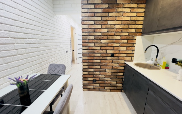 Blagoustroyennye na ulice Koroleva Apartments