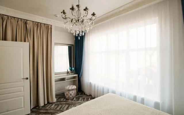 Apartment hotel Kristall Lyuks