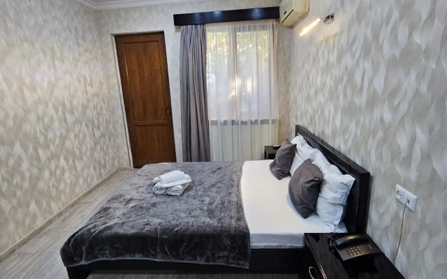 Danisimo Hotel