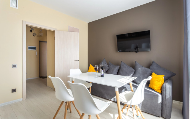 Lyuks V Novom Zhk Na Vasilyevskom U Metro Apartments