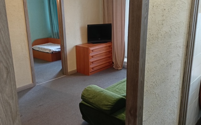 2 komnatnaya kvartira vozle D2, Krasny Baltiets Flat