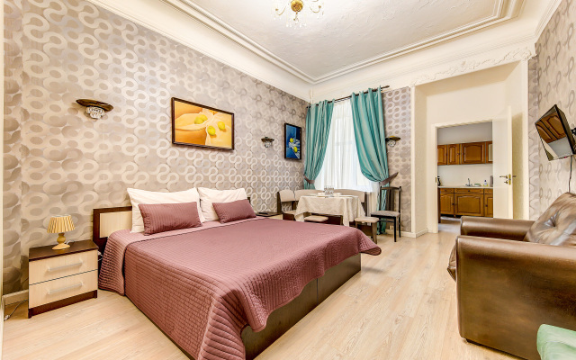 na Marata, 8, kv. 2 Guest Rooms