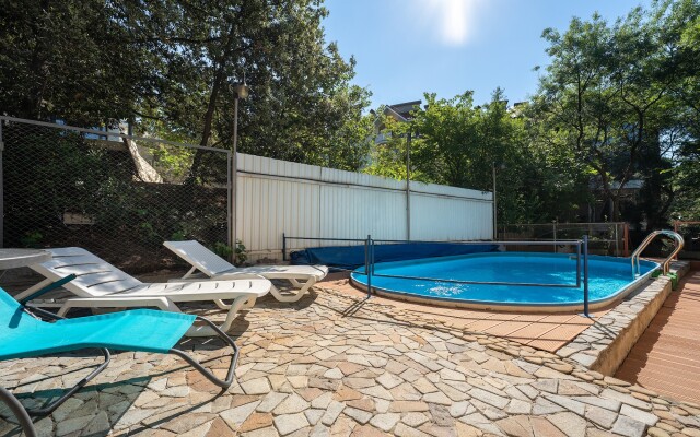 Chayka Guest house