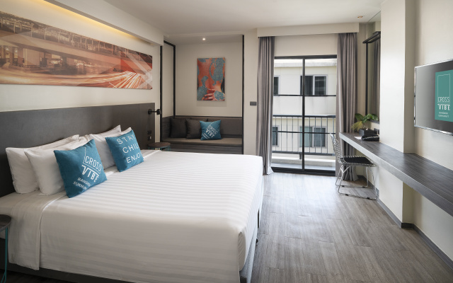 Отель Cross Vibe Bangkok Sukhumvit