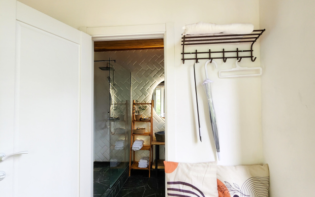 Zhivopisniy ostrov Glamping