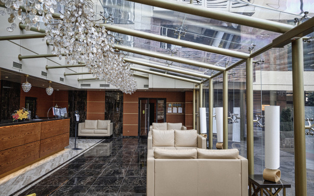 Gold Metropol Apartments