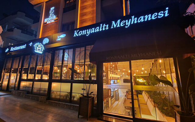 Mic Royal Hotel