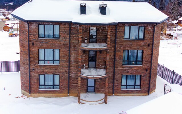 Apartments Red Mountain