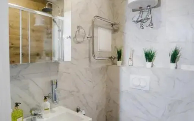 Prince Apartments С19