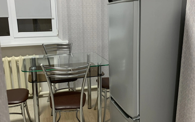 Trekhkomnatnyie Schadenko 55 Apartments