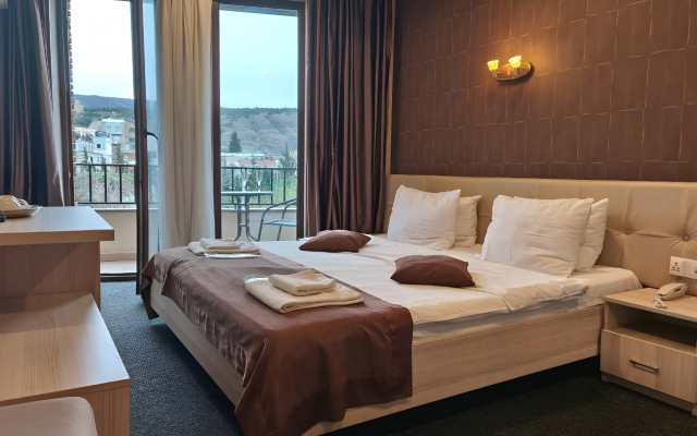 Voyager Hotel
