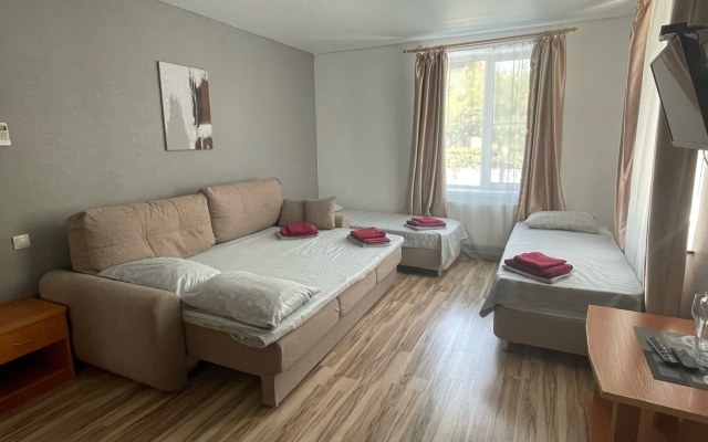 Dzhuliya Guest House