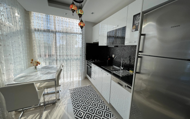 Апартаменты у моря 320 м с балконом