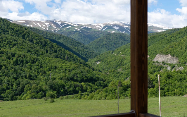 Resort Motives Inn Dilijan