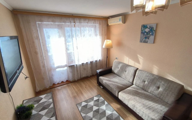 Na Panfilovtsev 41 Flat