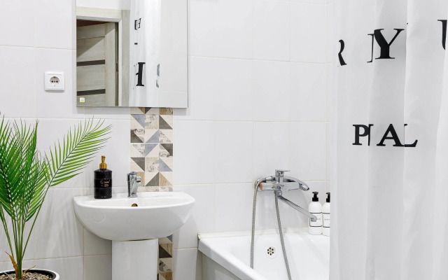 Квартира На Улице Героя Сарабеева 5к1