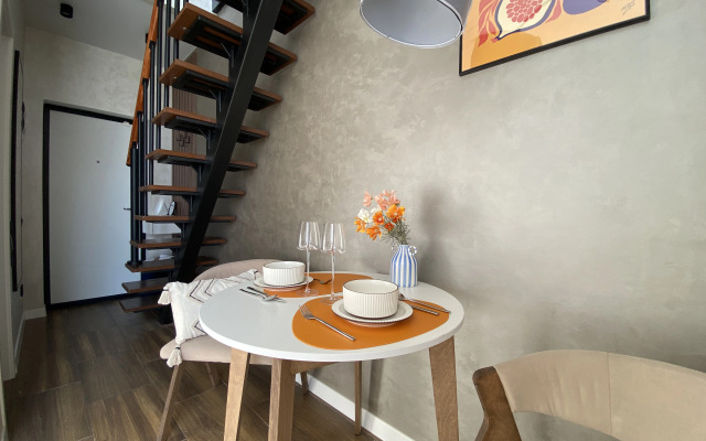 Dvukhetazhnaya Dizayn Studiya Delyuks Flat