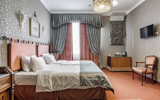 Bristol Hotel