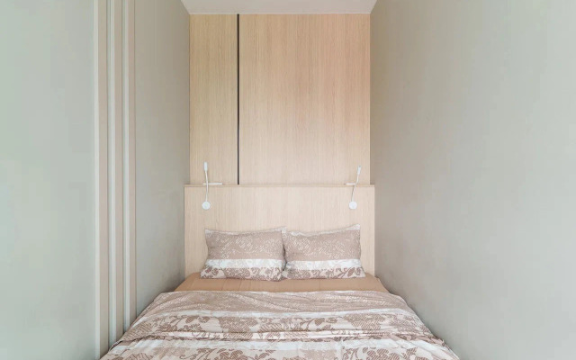 1-Kom Studiya, Minsk-Mir Flat