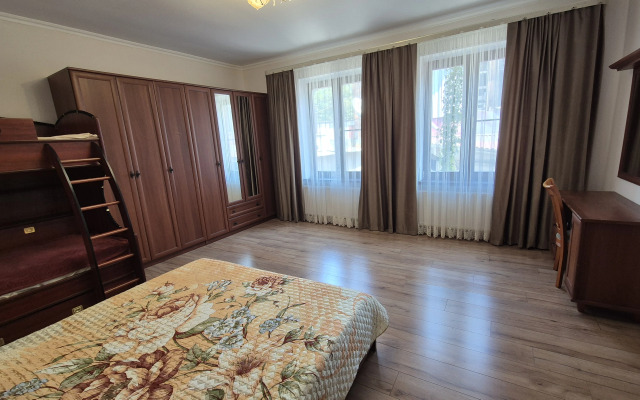 Kvartira Na Ulitse Gappo Baeva 16 Flat