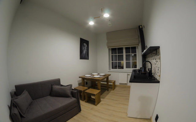 7 Apartments
