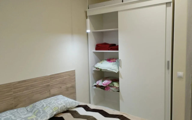 Na Rimskoy Ulitse Flat