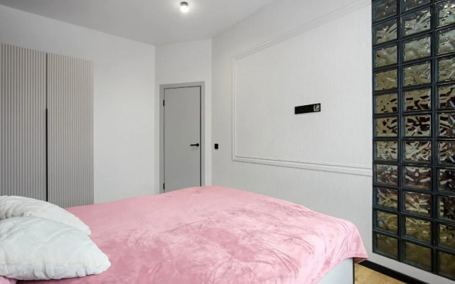 Na Prospekte Lenina 38 Apartments