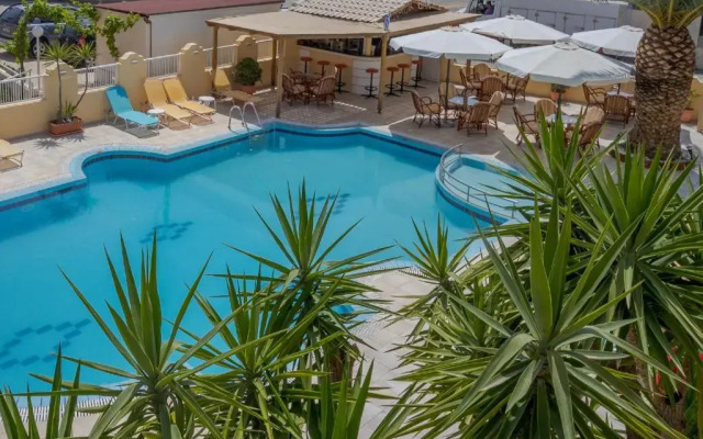Cosmi Apartments Hotel